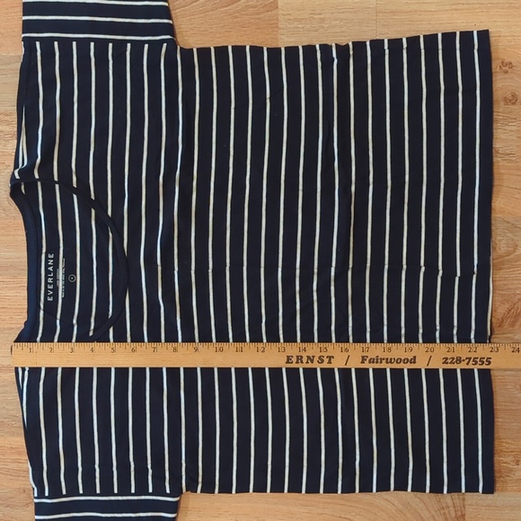 Square tee - Picture 5 of 5